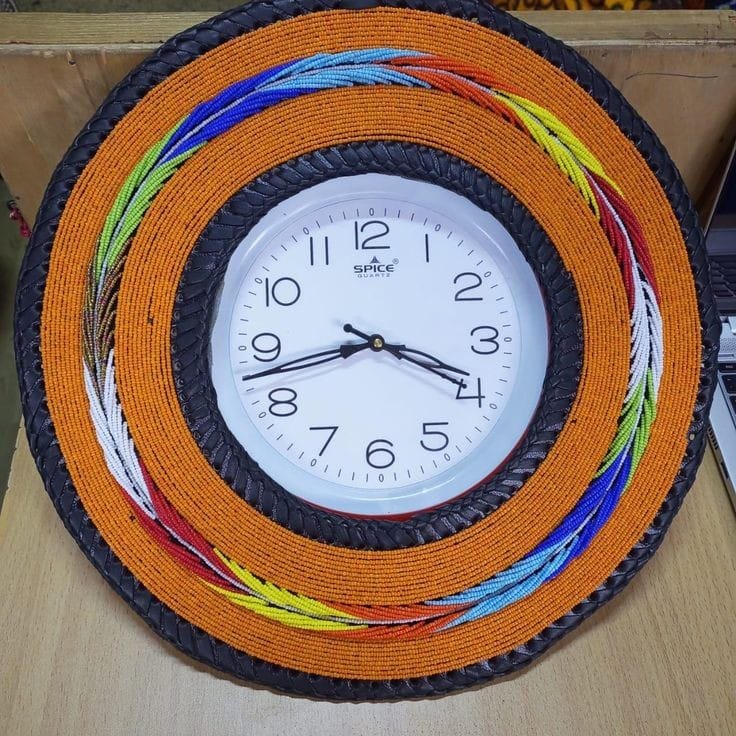 Haki beaded clock